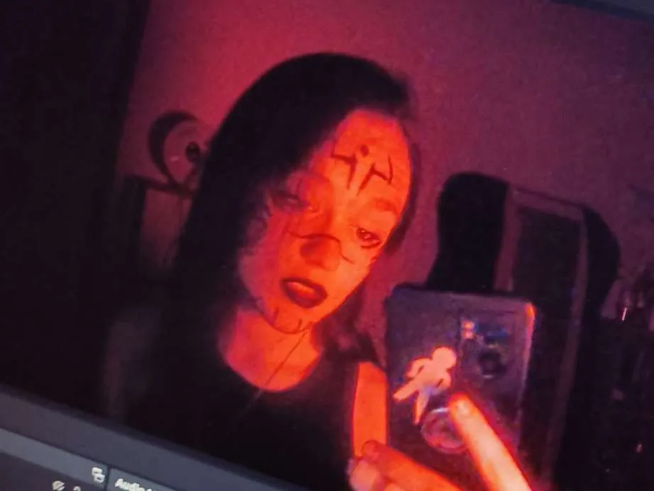 Red Riona Selfie with Face Markings